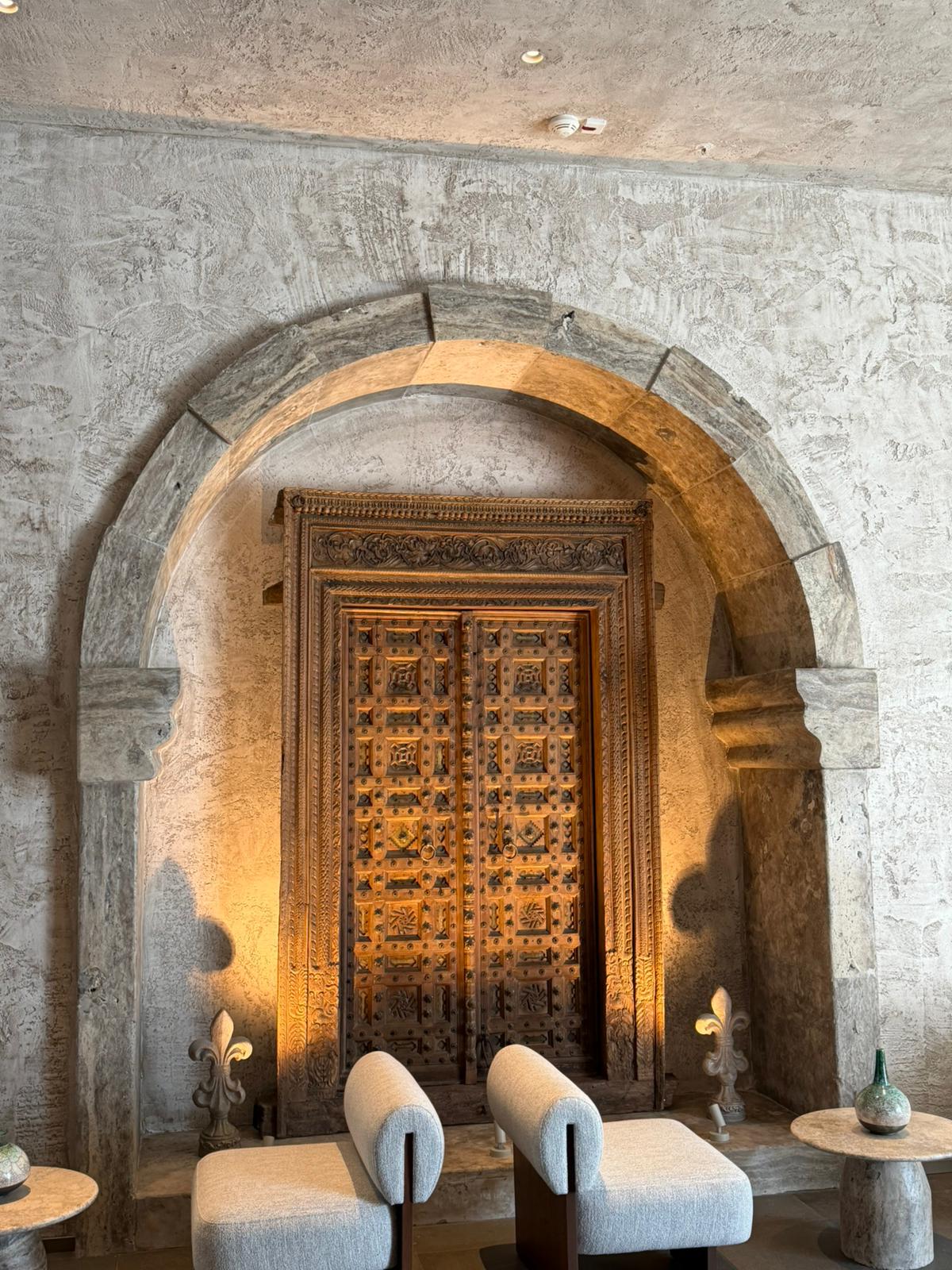 Lounge — Sculpted Doorway